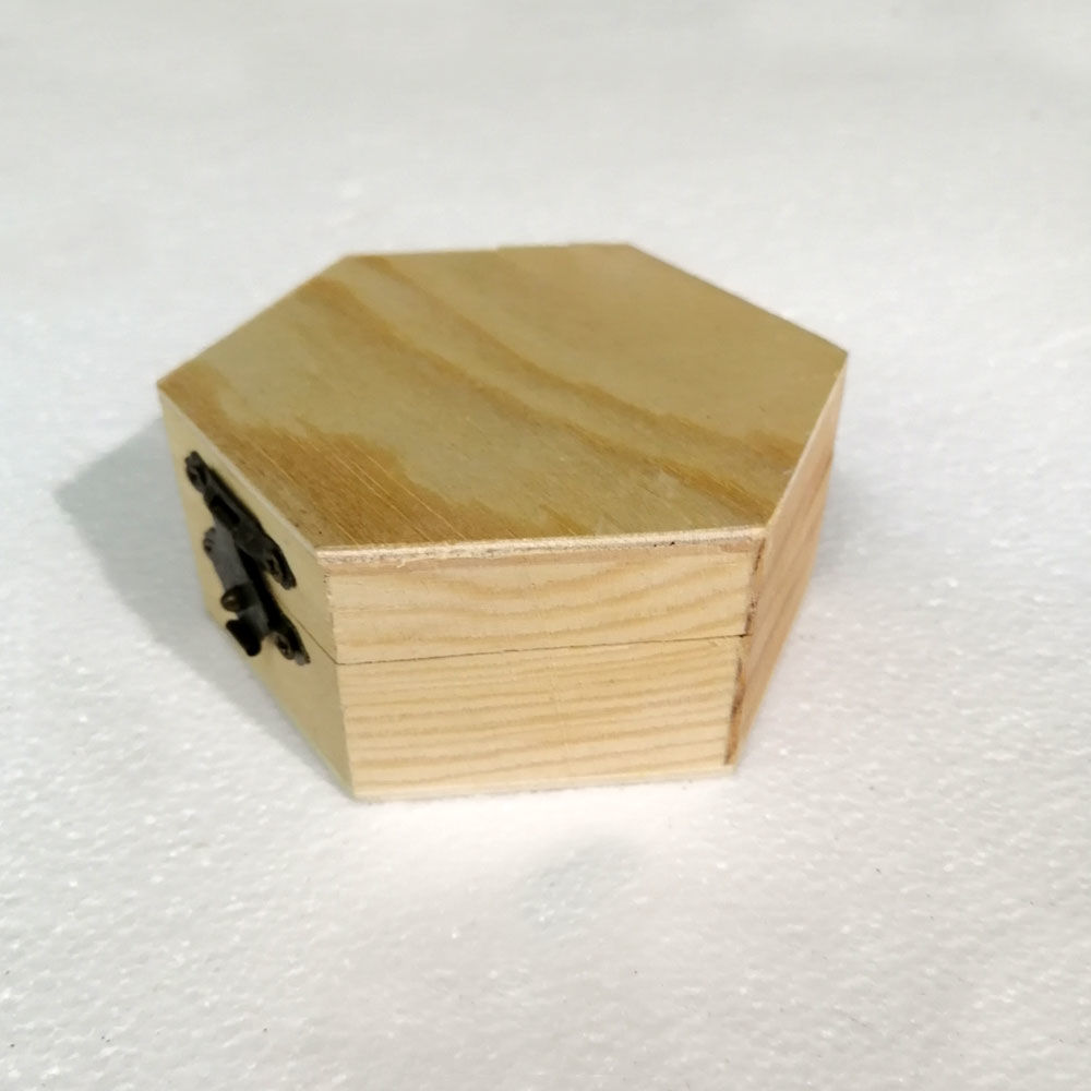 Cofanetto in Legno a forma di Esagono